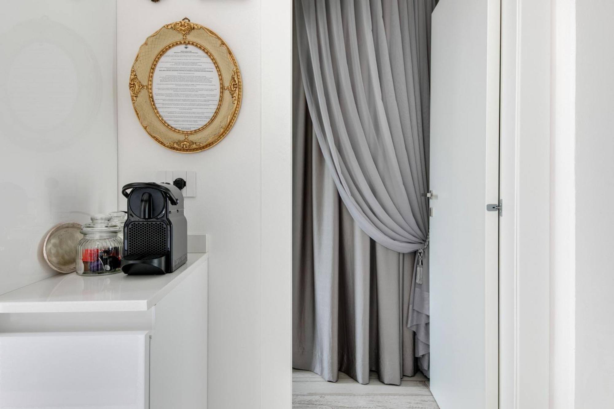Villa Monti Suites&Aparts Чезенатико Екстериор снимка