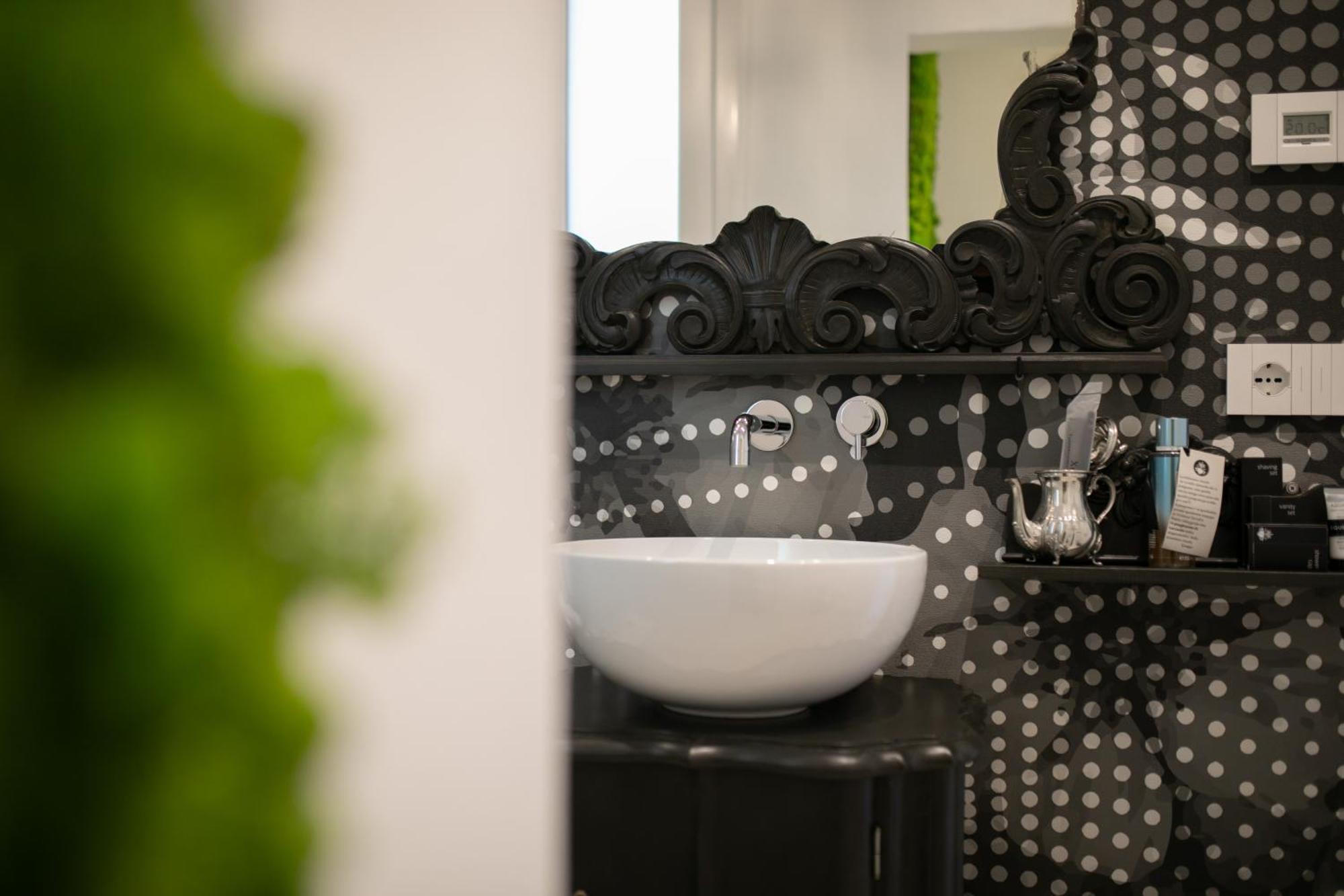 Villa Monti Suites&Aparts Чезенатико Екстериор снимка