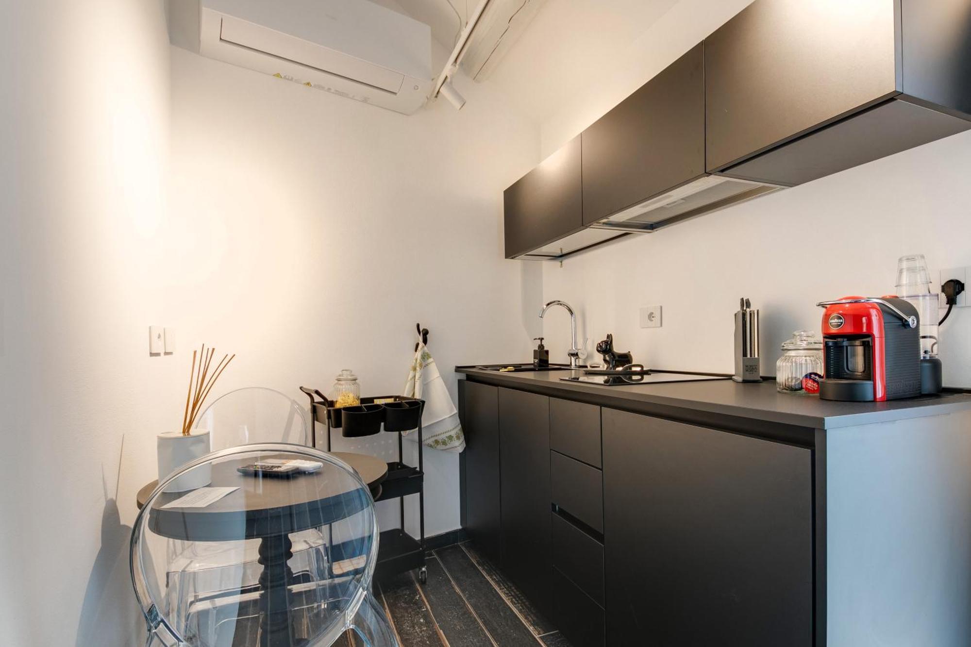 Villa Monti Suites&Aparts Чезенатико Екстериор снимка